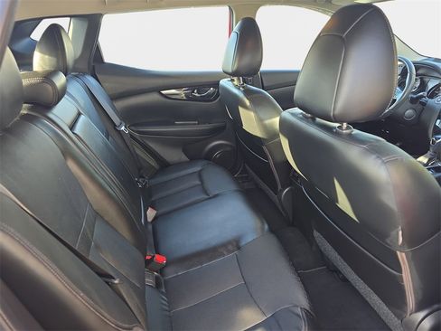 Used 2018 Nissan Rogue Sport SL w/ SL Premium Package image 11