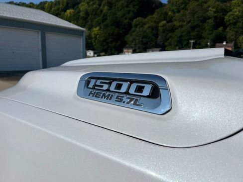 Used 2019 RAM 1500 Laramie image 13