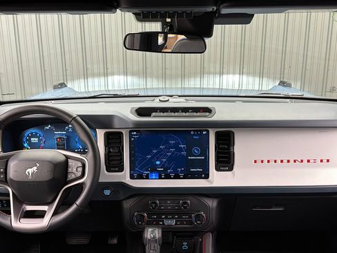 Used 2025 Ford Bronco Heritage Edition image 34