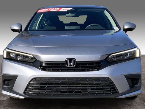Used 2022 Honda Civic LX image 2