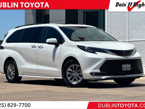 Certified 2024 Toyota Sienna XLE FWD image 1