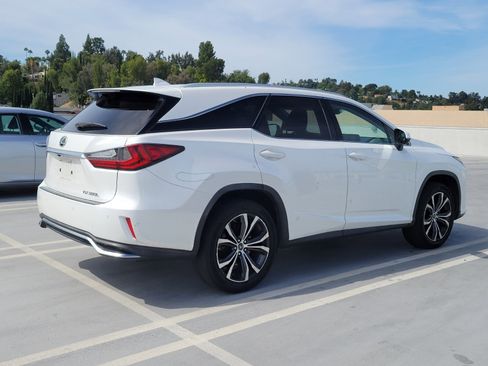 Used 2018 Lexus RX 350L FWD image 3