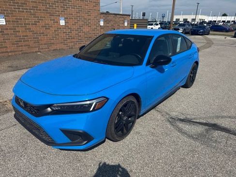 Used 2024 Honda Civic Sport image 1
