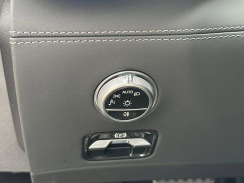 Certified 2025 Mercedes-Benz AMG GT 63 image 31