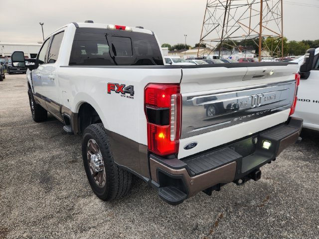 Used 2023 Ford F250 King Ranch AWD/4WD image 3