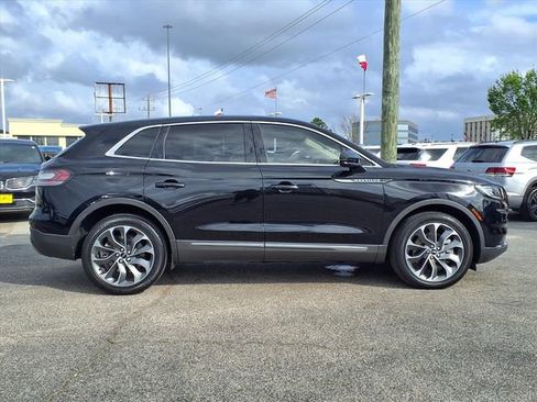 Certified 2023 Lincoln Nautilus Reserve AWD/4WD image 21