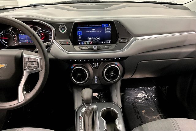 Used 2022 Chevrolet Blazer LT FWD image 7