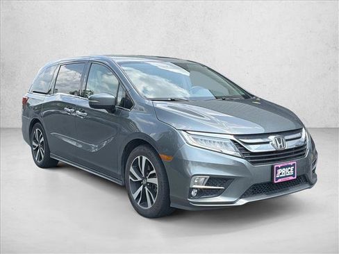 Used 2018 Honda Odyssey Elite image 3