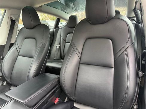 Used 2023 Tesla Model 3 Performance image 10