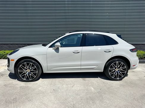 Used 2026 Porsche Macan AWD/4WD image 2
