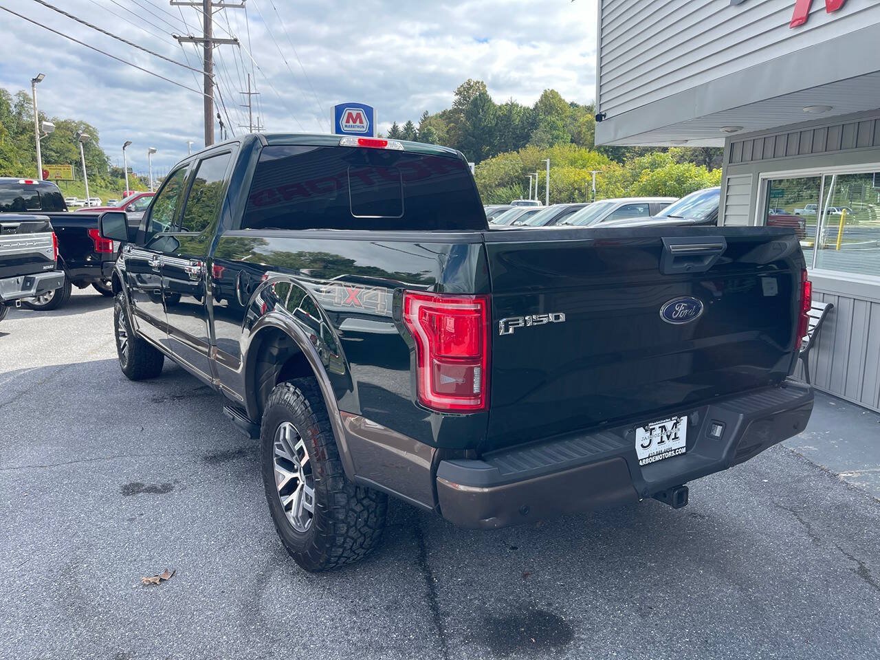 Used 2016 Ford F150 Lariat w/ Equipment Group 502A Luxury AWD/4WD image 4