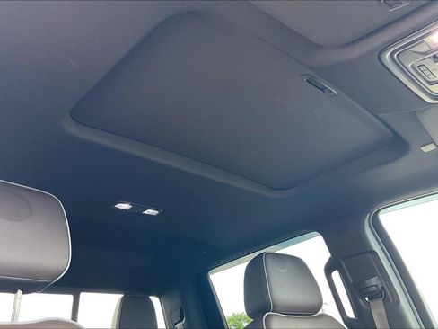 Used 2024 GMC Sierra 1500 Denali RWD image 28