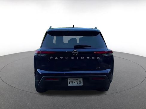 Used 2025 Nissan Pathfinder SV AWD/4WD image 12