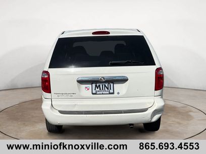 Used 2006 Chrysler Town & Country