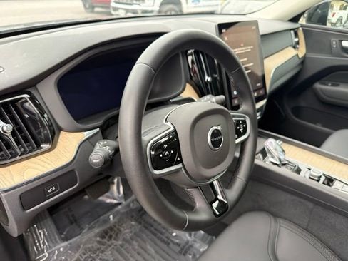 Used 2026 Volvo XC60 B5 Core w/ Climate Package AWD/4WD image 16