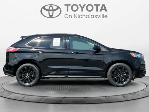 Used 2022 Ford Edge SE w/ Black Appearance Package AWD/4WD image 6