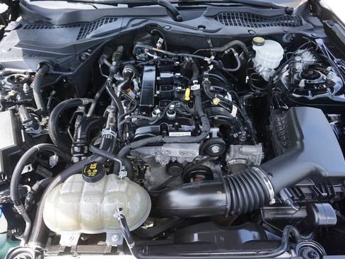 Certified 2021 Ford Mustang Coupe RWD image 11