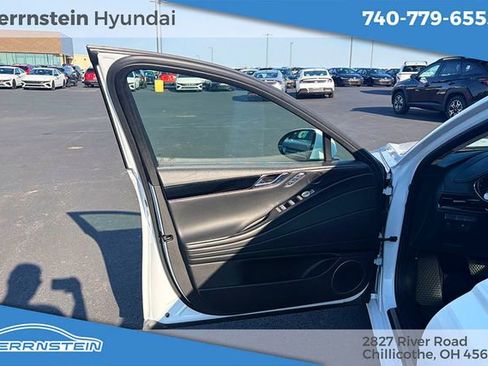 Used 2023 Genesis G80 2.5T AWD/4WD image 11