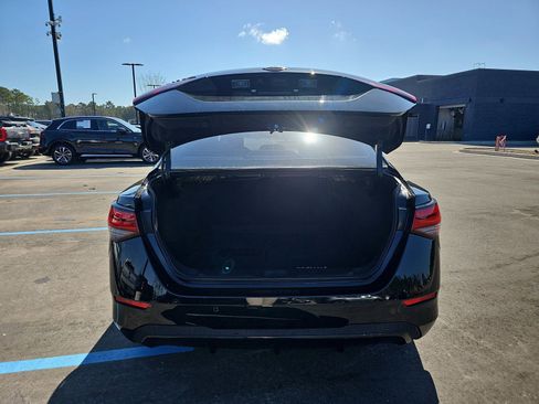 Used 2024 Nissan Sentra SV w/ SV Premium Package image 13