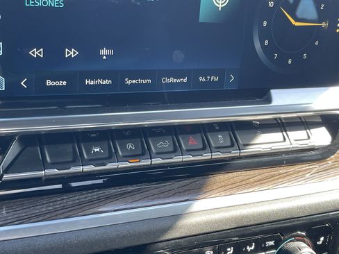 Used 2022 Chevrolet Silverado 1500 LT Trail Boss w/ Convenience Package II image 27