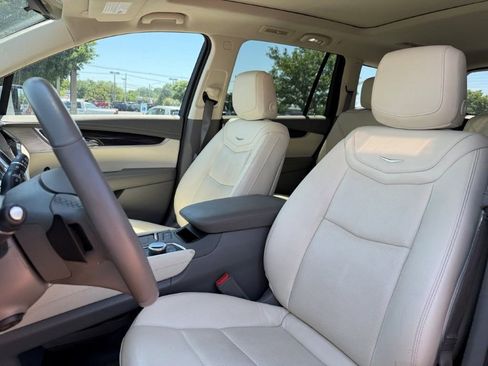Used 2024 Cadillac XT6 Premium Luxury w/ Technology Package AWD/4WD image 14
