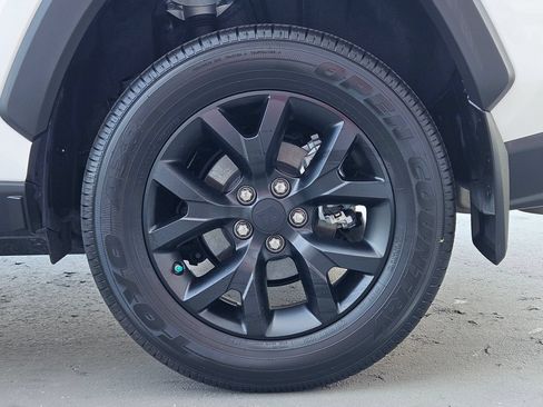 Used 2025 Toyota RAV4 LE FWD image 28