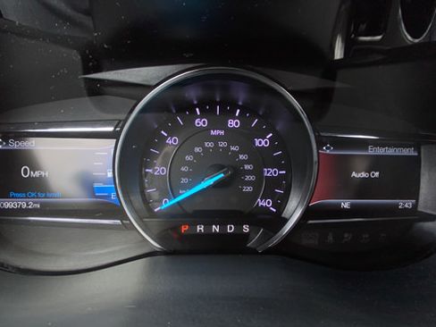 Used 2019 Ford Explorer XLT w/ Equipment Group 202A AWD/4WD image 16