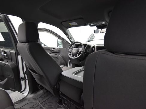 Used 2025 Chevrolet Silverado 2500 Custom w/ Custom Value Package image 20