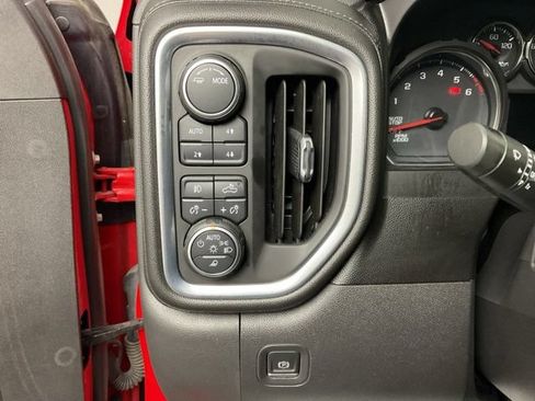 Certified 2021 Chevrolet Silverado 1500 RST AWD/4WD image 15