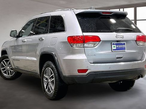 Used 2017 Jeep Grand Cherokee Limited AWD/4WD image 4