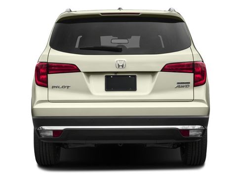 Used 2017 Honda Pilot Touring image 5