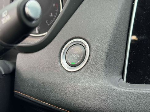 Used 2021 Cadillac XT4 Sport image 13