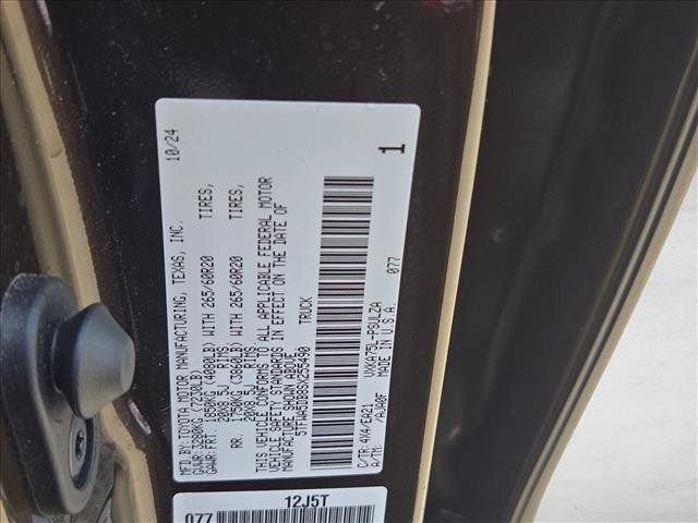 Used 2025 Toyota Tundra Limited w/ TRD Off-Road Package AWD/4WD image 24