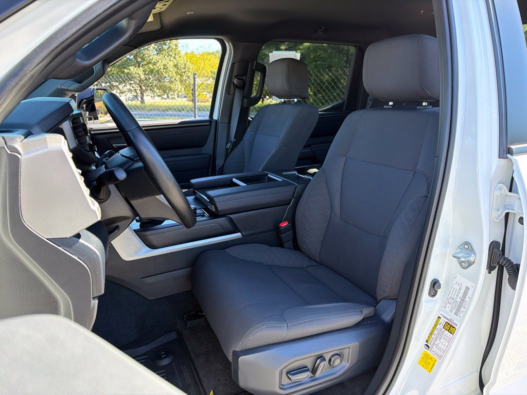 Used 2026 Toyota Tundra SR5 w/ SR5 Convenience Package AWD/4WD image 18