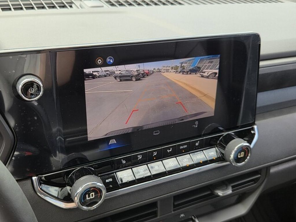 Used 2026 Chevrolet Colorado Trail Boss AWD/4WD image 19