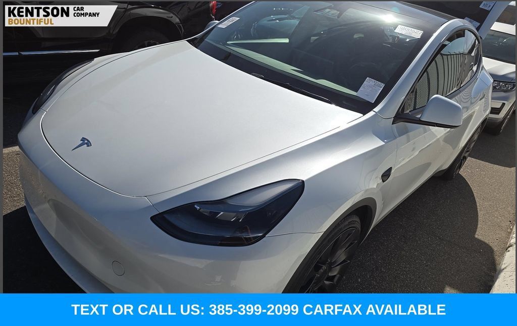 Used 2025 Tesla Model Y Performance AWD/4WD image 1