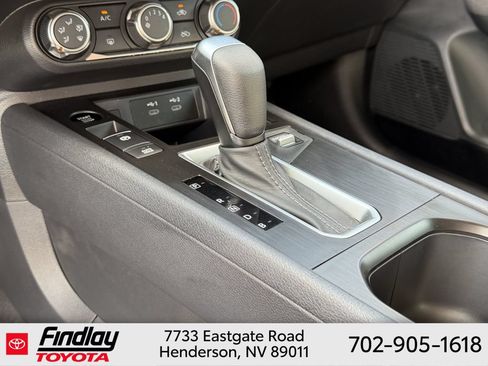 Used 2025 Nissan Kicks SV FWD image 9