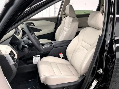 New 2025 Nissan Rogue SL image 10