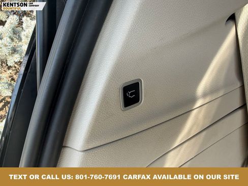 Used 2024 Chrysler Pacifica Select image 35