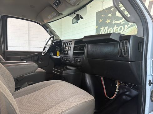 Used 2017 Chevrolet Express 2500 LS image 25