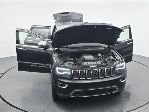 Used 2019 Jeep Grand Cherokee Limited w/ Luxury Group II image 33