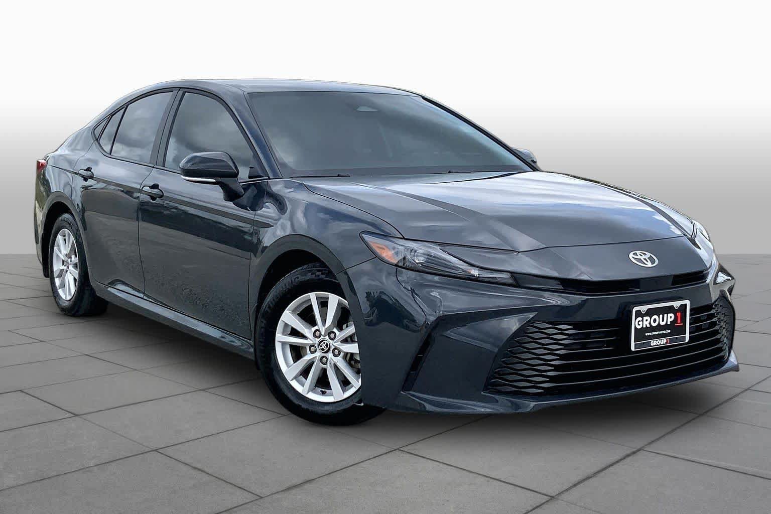 Used 2026 Toyota Camry LE FWD image 3