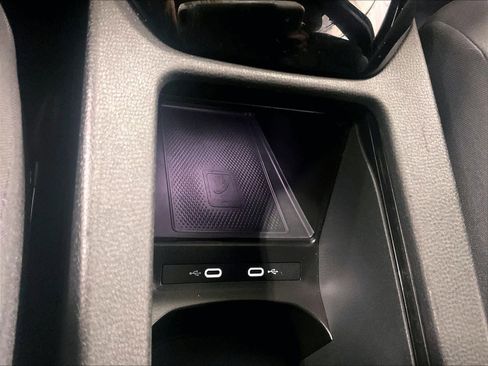 Used 2021 Volkswagen ID.4 Pro w/ ID.4 Protection Package image 27