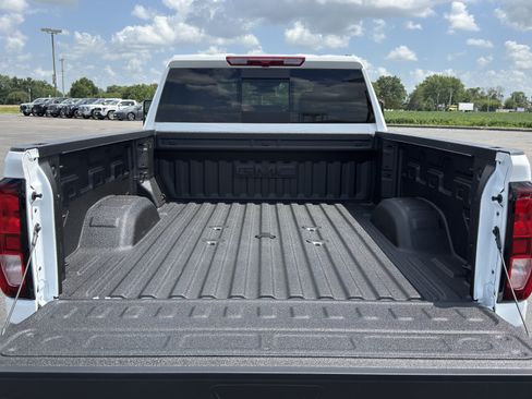 New 2026 GMC Sierra 3500 SLE w/ SLE Value Package AWD/4WD image 11