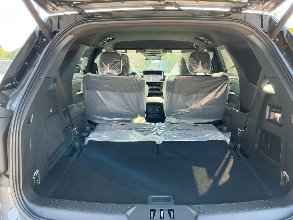New 2027 Ford Explorer ST AWD/4WD image 11