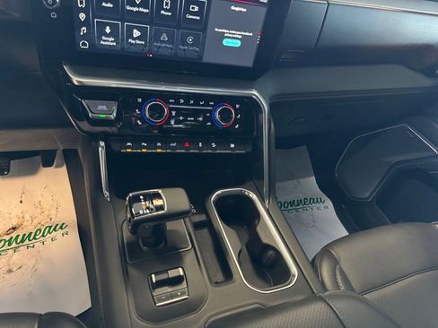 Used 2023 GMC Sierra 1500 Denali w/ Denali Reserve Package image 15