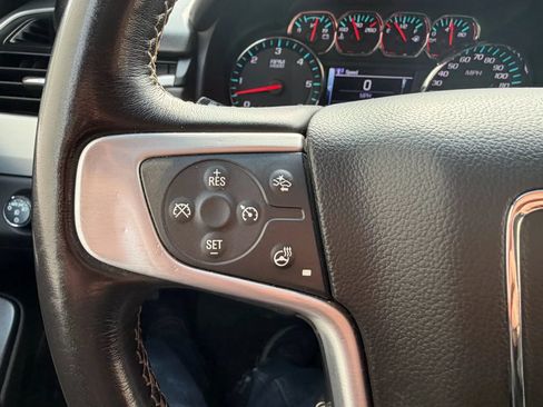 Used 2020 GMC Yukon SLT AWD/4WD image 12