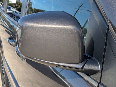 Used 2017 Dodge Grand Caravan GT image 22