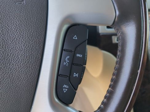 Used 2014 Cadillac Escalade Premium AWD/4WD image 13