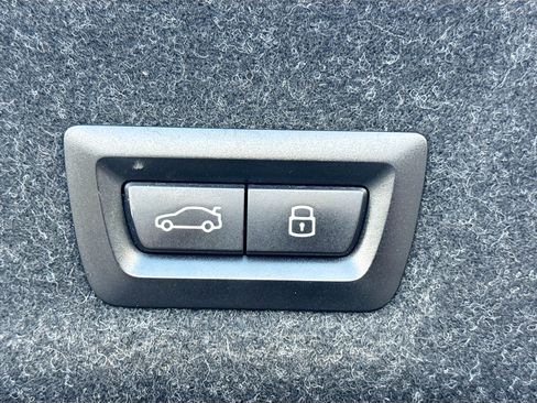 Used 2023 BMW M3 w/ M Carbon Exterior Package RWD image 13